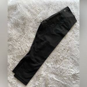 Lululemon Wunder Under cropped legging